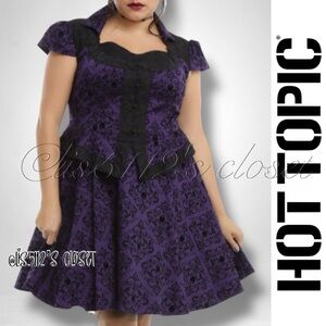 Hot Topic x Disney Once Upon A Time Regina Evil Queen Purple Damask Dress 22 3X
